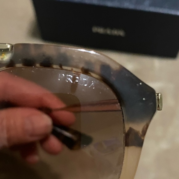 Prada Aviator Tortoise Shell Gold Tone sun glasses w/ COA - Picture 3 of 12